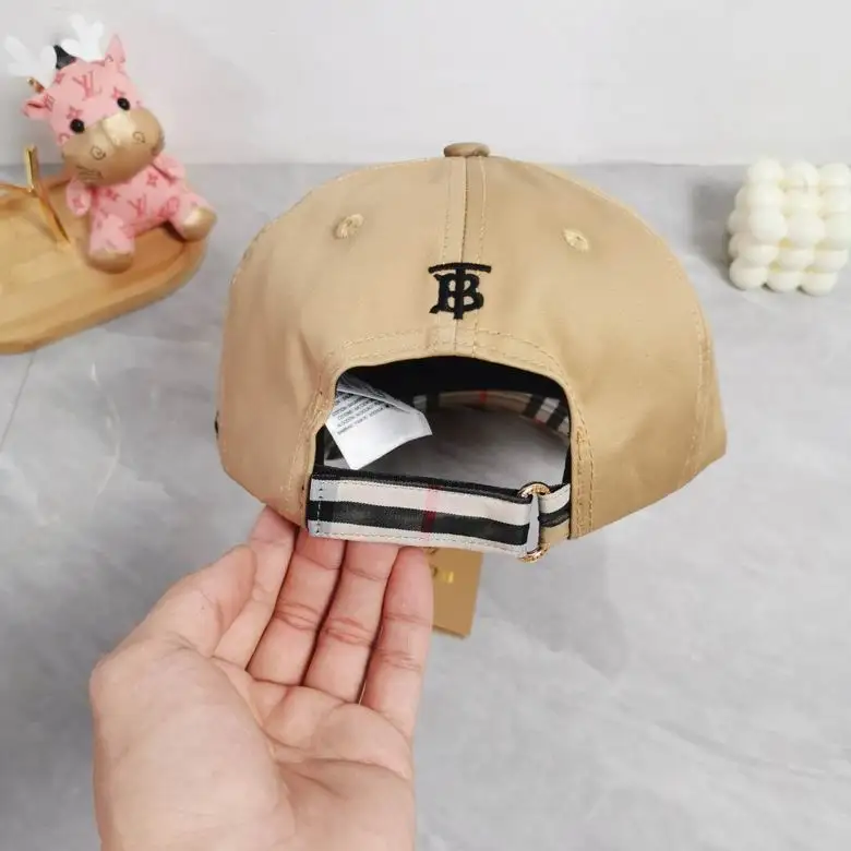 Burberry Cap dxn (13)